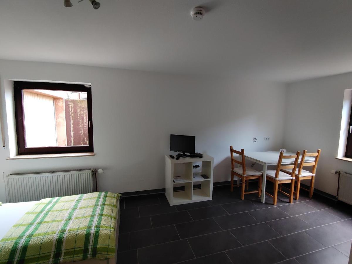 Ferienwohnung Kerstin Grambow Vaihingen an der Enz Exterior foto